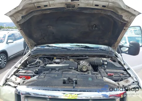 2002 Ford F-350 Lariat/Xl/Xlt z USA, uszkodzony, nr VIN 1FTSW31F52EB52843